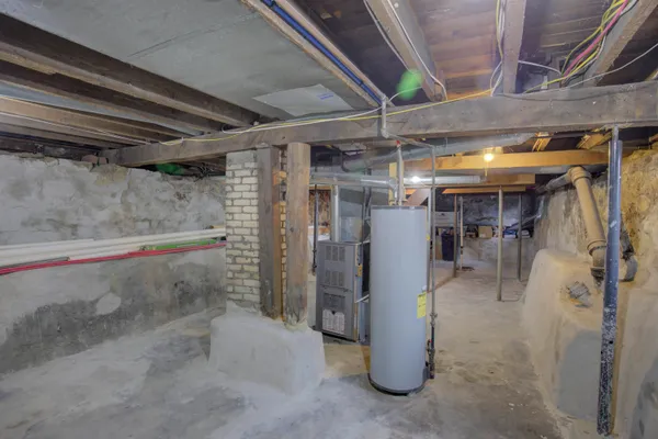 $124,000 | 357 Cooper Street, Jackson, MI 49201