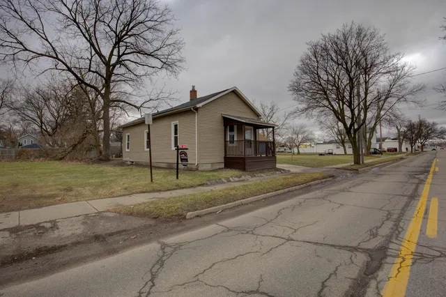 $137,000 | 357 Cooper Street, Jackson, MI 49201