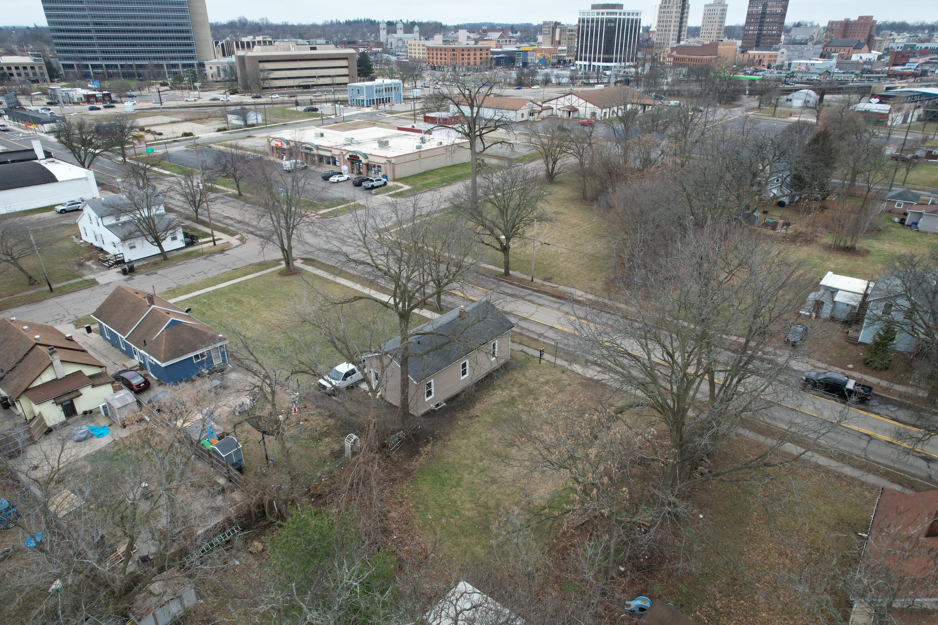 357 Cooper Street Jackson, MI 49201 - Photo 51 of 56 2026-01-10 12.18.18