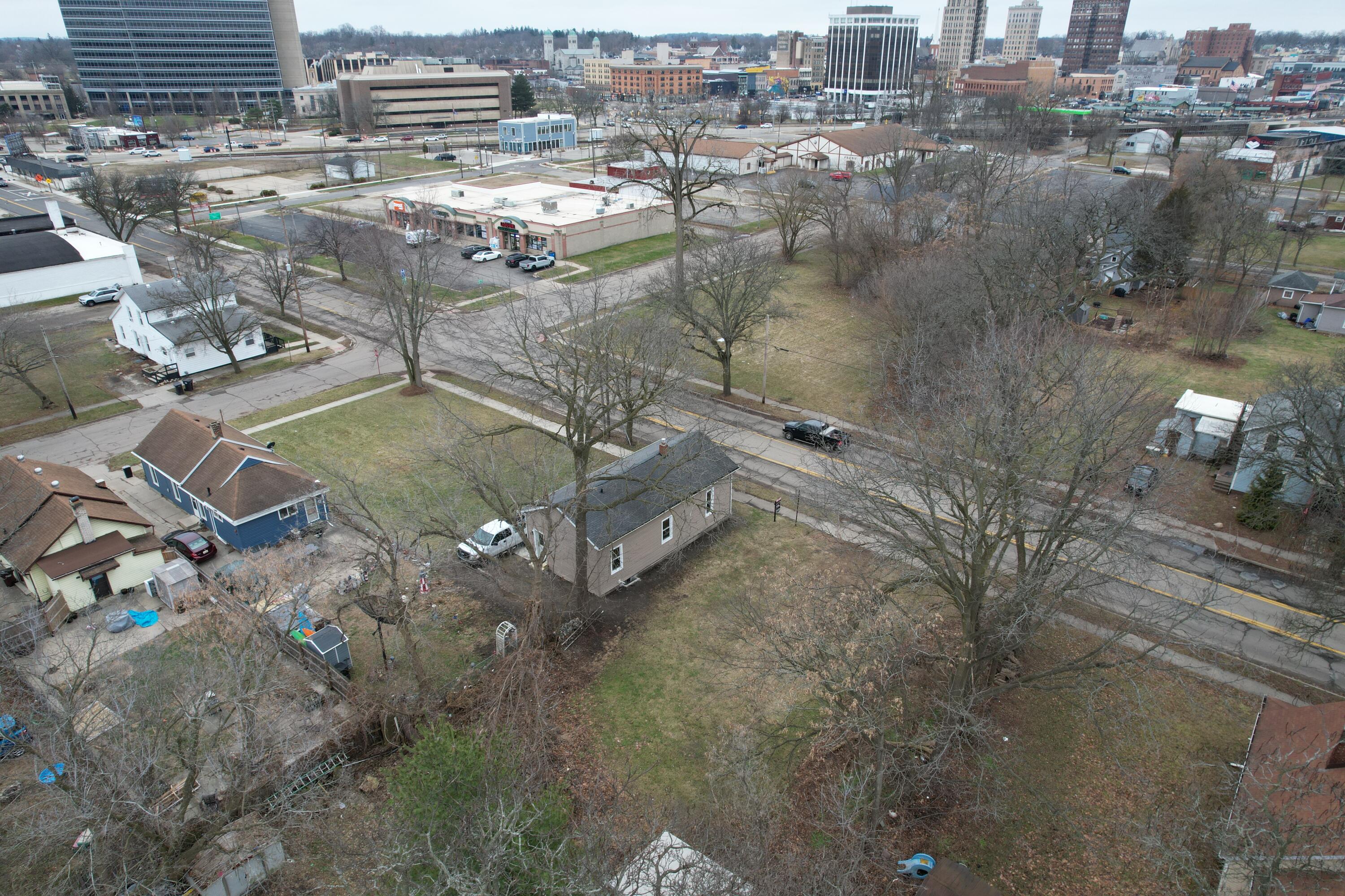 357 Cooper Street Jackson, MI 49201 - Photo 52 of 56 2026-01-10 12.18.20