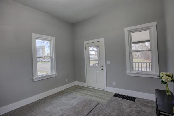 $124,000 | 357 Cooper Street, Jackson, MI 49201