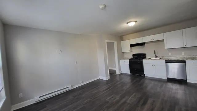 $1,800 | 145 4th Street, Unit 3, Leominster, MA 01453