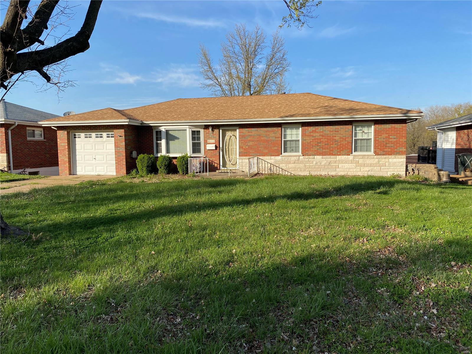 4111 Ripa Avenue St. Louis, MO 63125 - Photo 1 of 25 Gallery Image 1