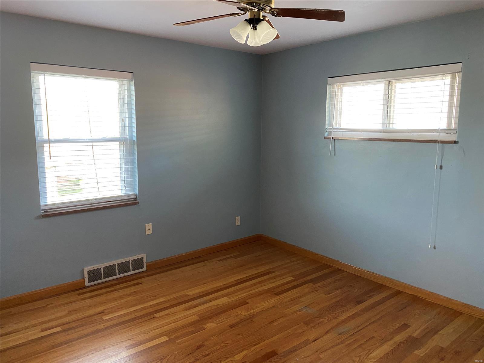 4111 Ripa Avenue St. Louis, MO 63125 - Photo 15 of 25 Gallery Image 15