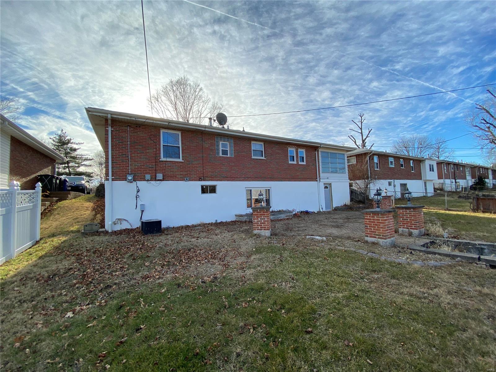4111 Ripa Avenue St. Louis, MO 63125 - Photo 10 of 25 Gallery Image 10
