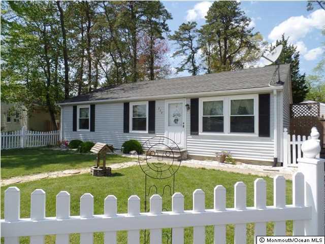404 Nantucket Road Forked River, NJ 08731 - Photo 1 of 16 Primary Photo