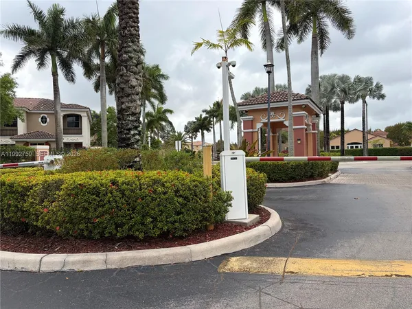 $2,500 | 2281 Northeast 42nd Avenue, Unit 2281, Homestead, FL 33033