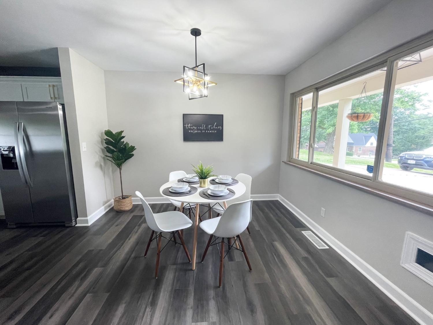 5668 Vogel Road Cincinnati, OH 45239 - Photo 13 of 44