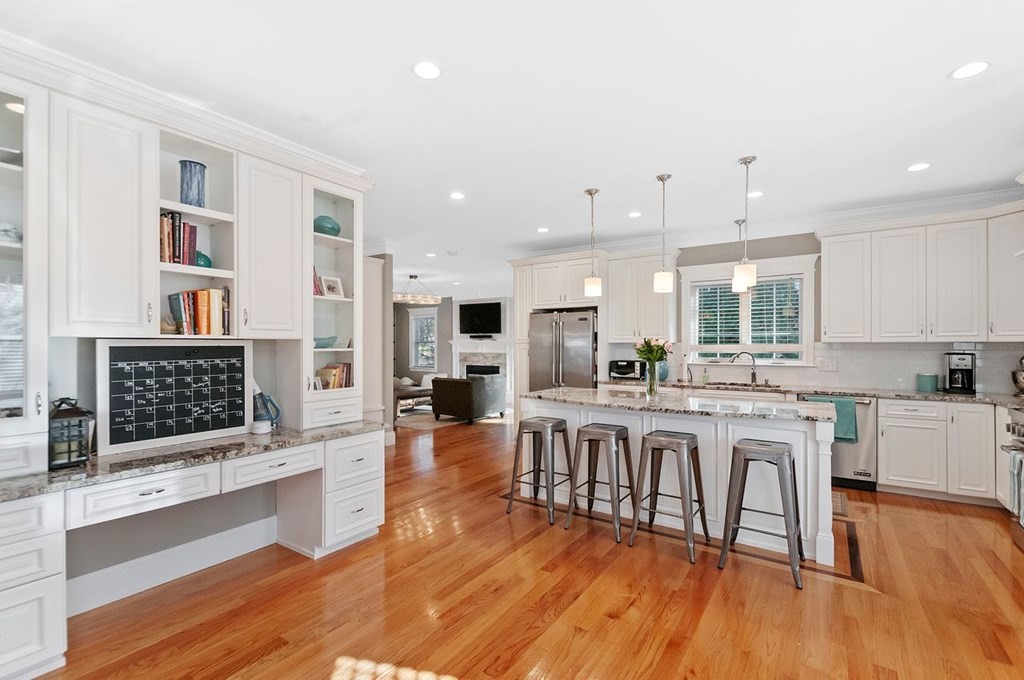 95 Spiers Road Newton, MA 02459 - Photo 8 of 36 Gallery Image 8