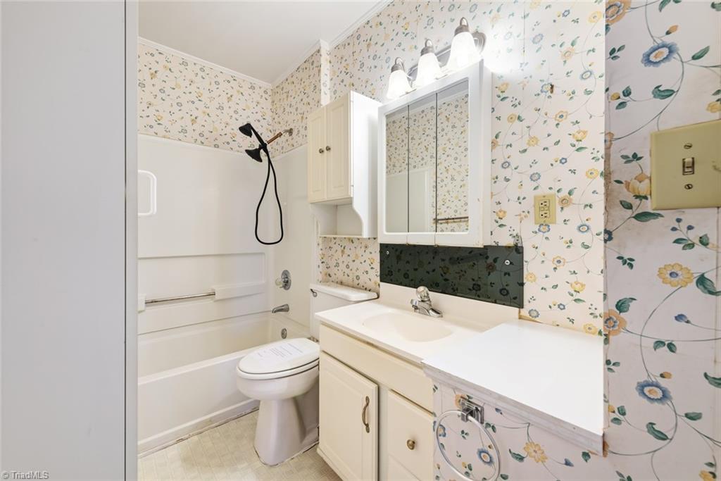 1146 Rogers Road Graham, NC 27253 - Photo 37 of 46