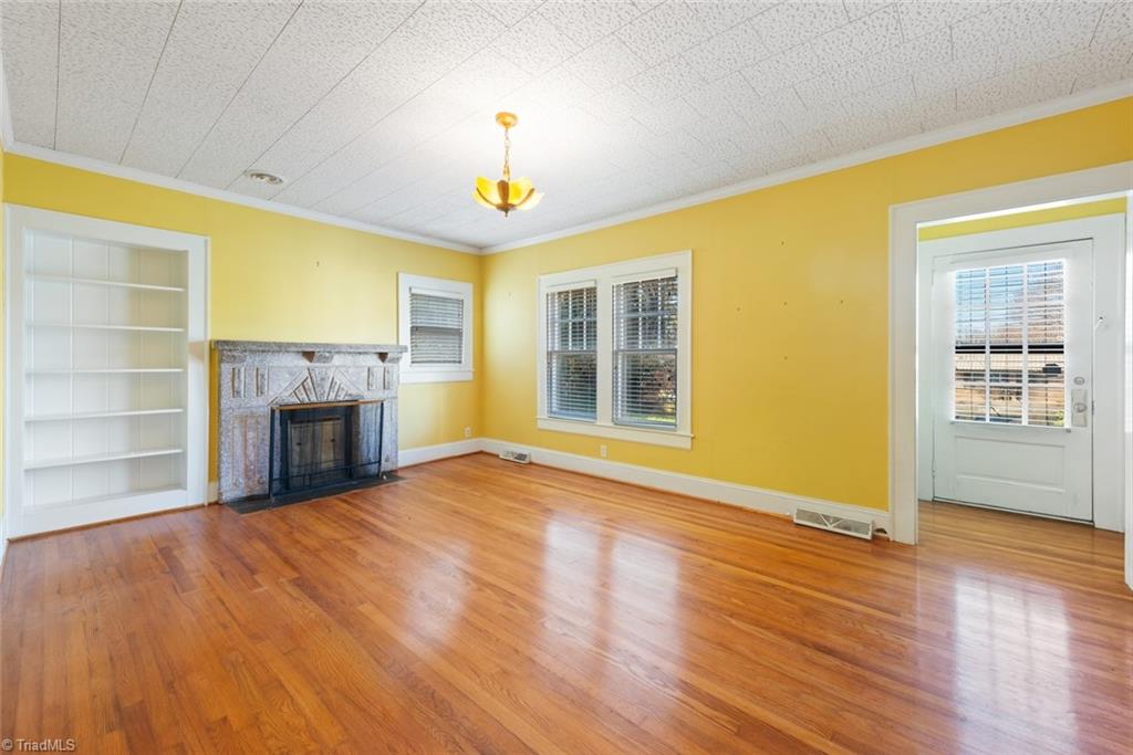 1146 Rogers Road Graham, NC 27253 - Photo 38 of 46 Living Room