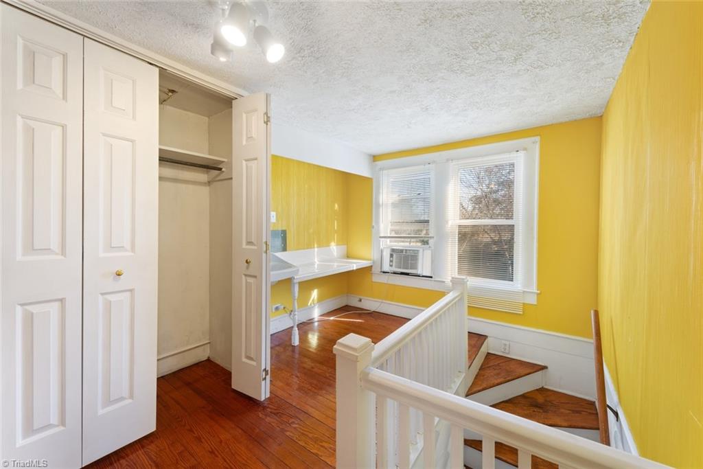 1146 Rogers Road Graham, NC 27253 - Photo 43 of 46 Upstairs entry