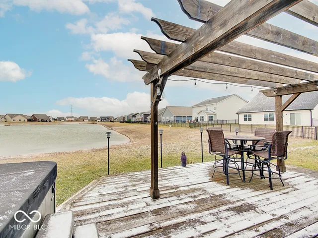 $415,000 | 6911 West Rosewood Drive, McCordsville, IN 46055