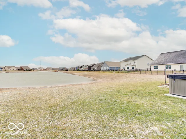 $415,000 | 6911 West Rosewood Drive, McCordsville, IN 46055