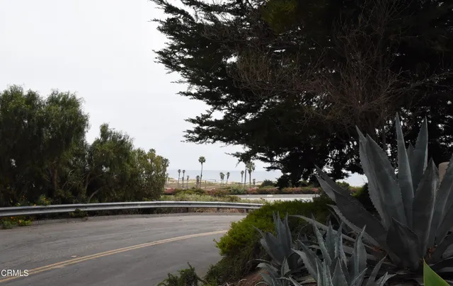 $2,595 | 1521 Vista Del Mar Drive, Ventura, CA 93001