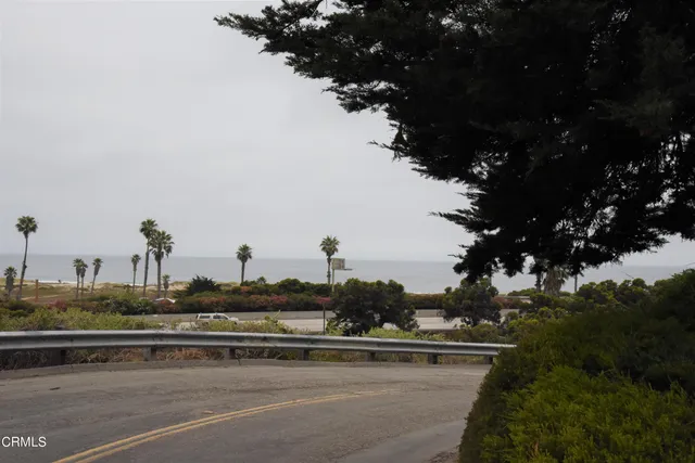 $2,595 | 1521 Vista Del Mar Drive, Ventura, CA 93001