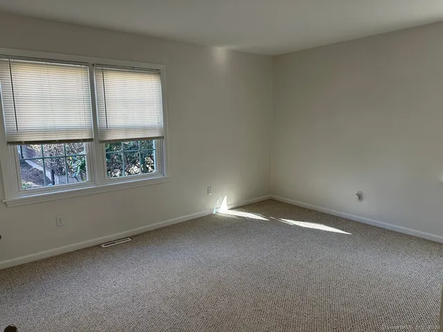 $2,900 | 7 Wilshire Road, Unit 7, Madison, CT 06443