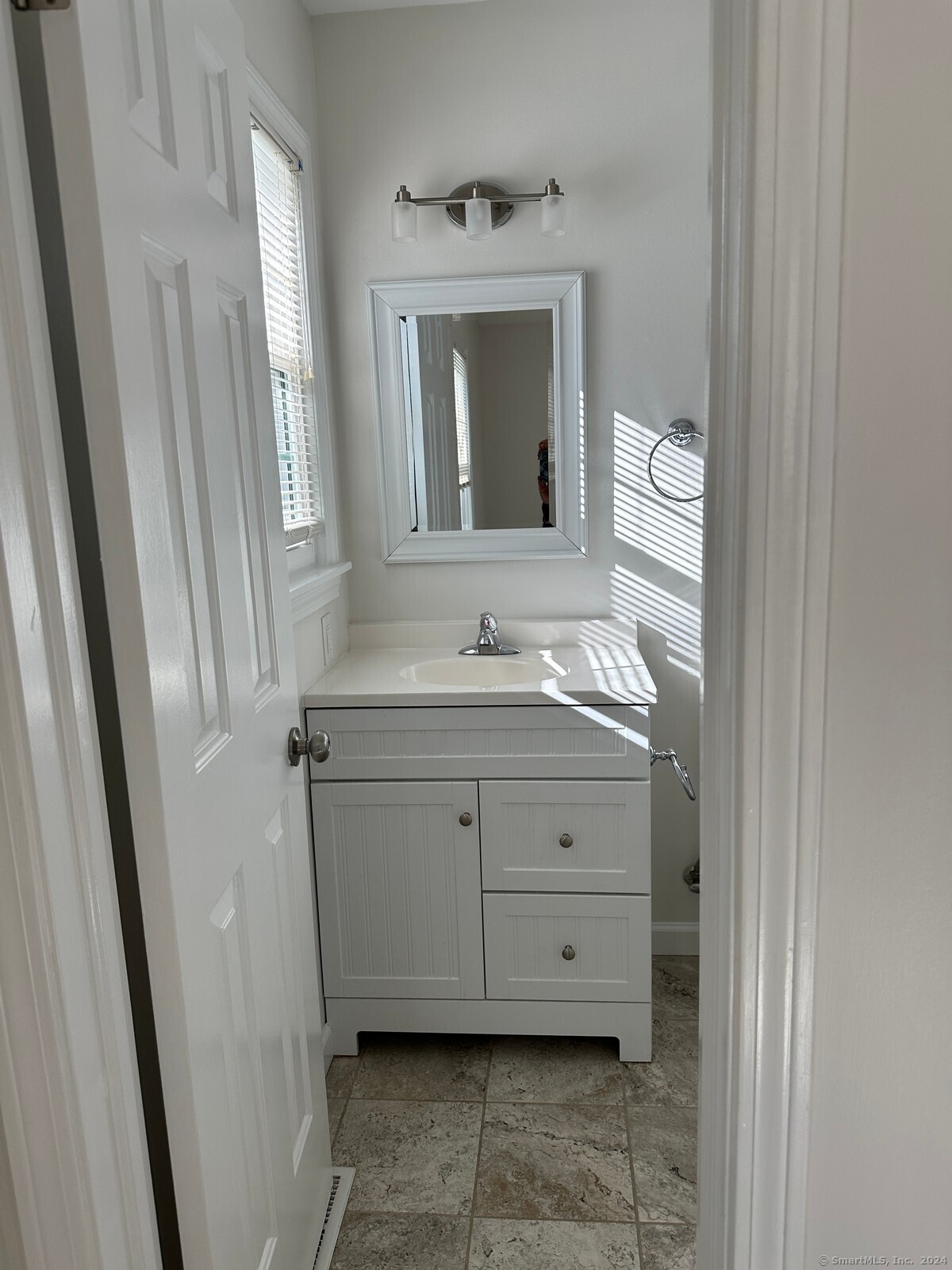 7 Wilshire Road, Unit 7 Madison, CT 06443 - Photo 20 of 22 Full Bath in Primary Bedroom