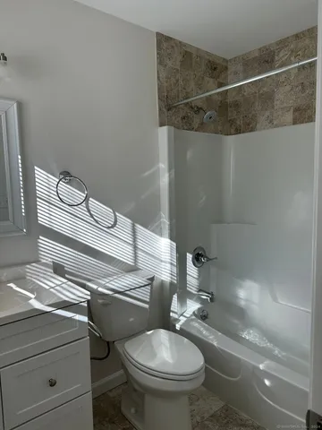 $2,900 | 7 Wilshire Road, Unit 7, Madison, CT 06443