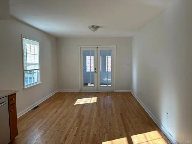 $2,900 | 7 Wilshire Road, Unit 7, Madison, CT 06443