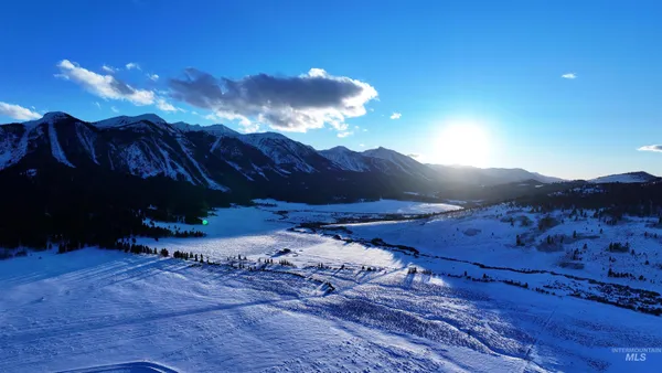 $9,750,000 | 3600 Red Rock Pass Road, Island Park, ID 83429