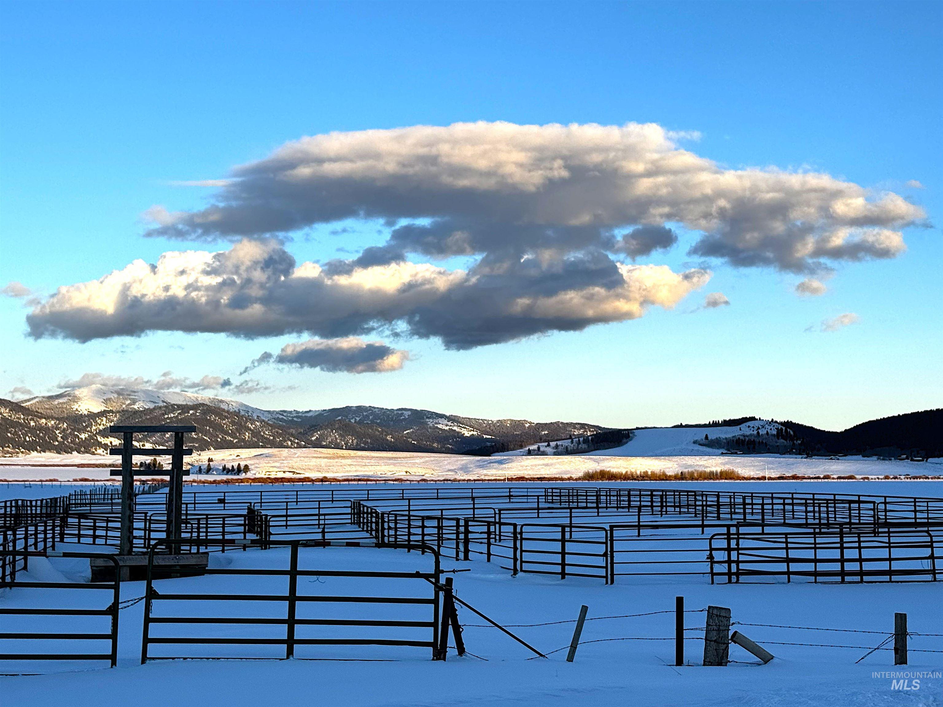 3600 Red Rock Pass Road Island Park, ID 83429 - Photo 35 of 44