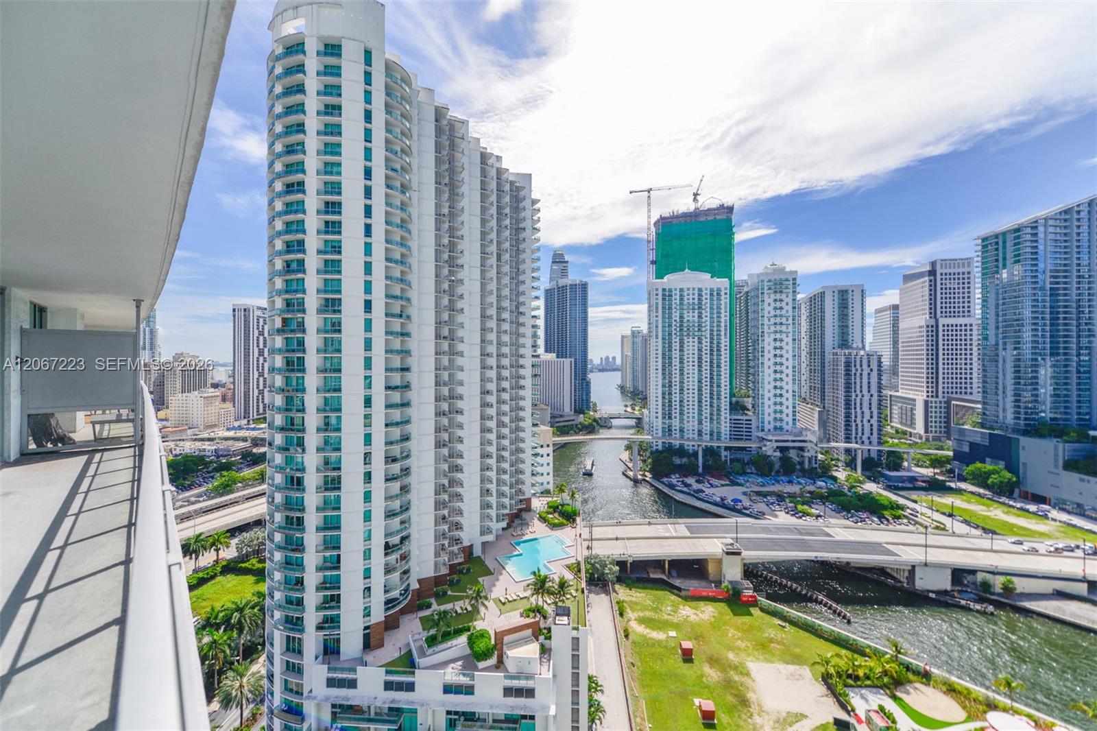 90 Southwest 3rd Street, Unit 2501 Miami, FL 33130 - Photo 23 of 42 Gallery Image 23