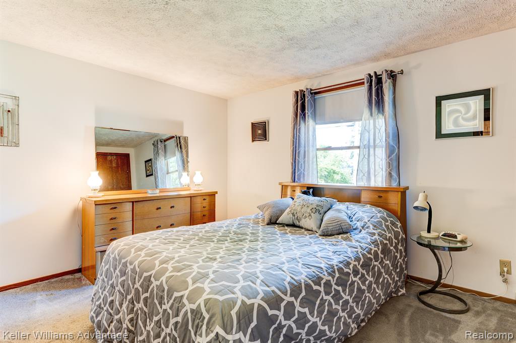 1605 Clark Lake Road Brighton, MI 48114 - Photo 20 of 33 Gallery Image 20