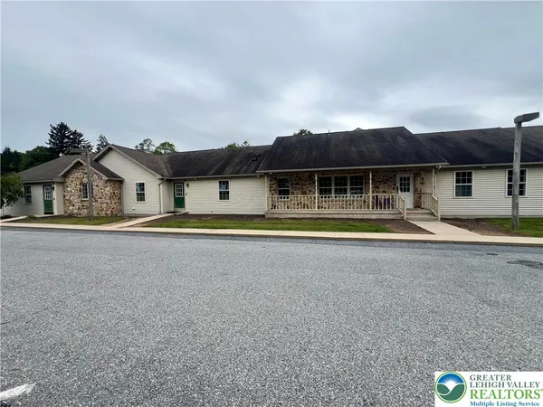 $462,000 | 2881 Tycolia Court, Orefield, PA 18069