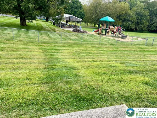 $462,000 | 2881 Tycolia Court, Orefield, PA 18069