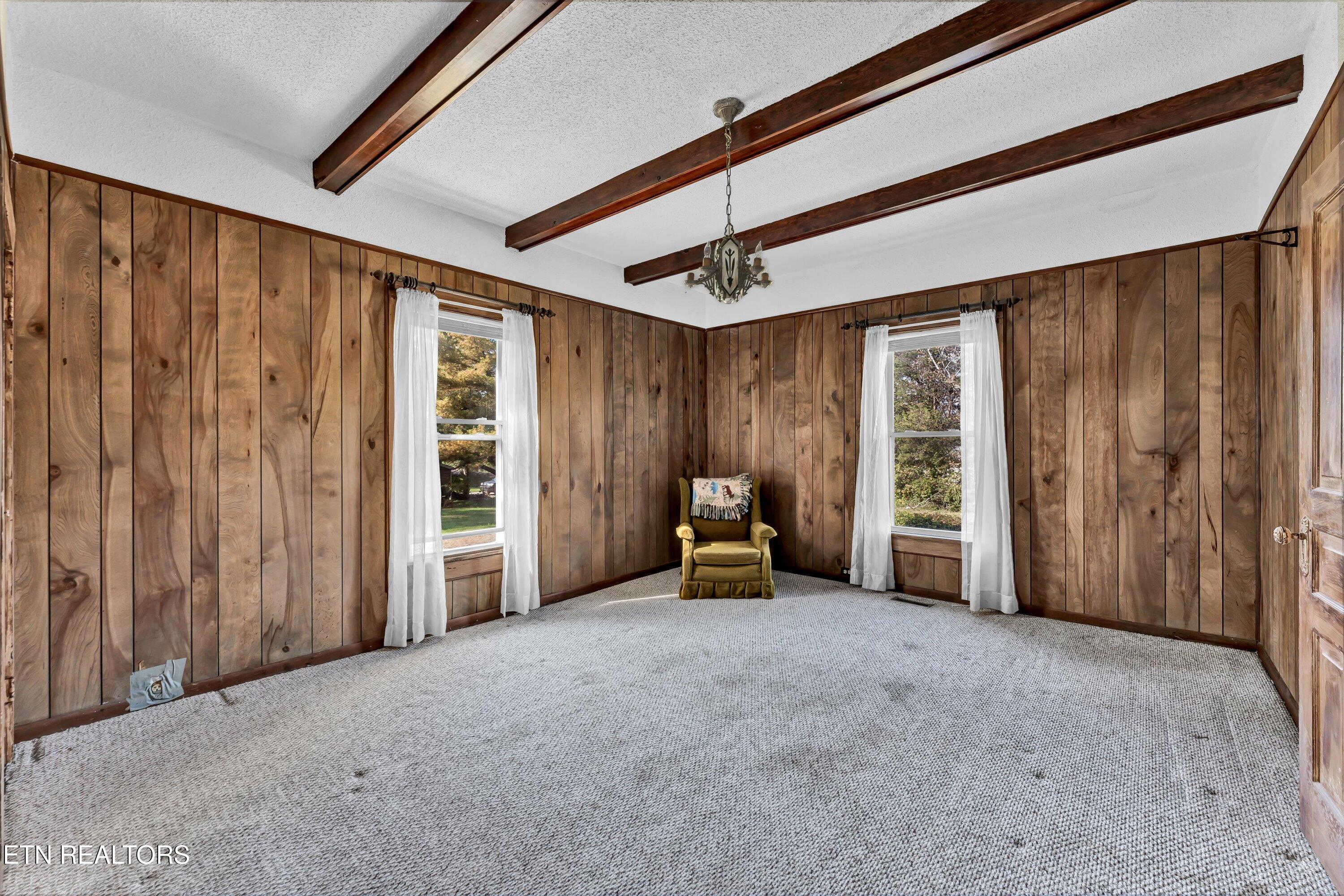 7700 Beaver Ridge Road Knoxville, TN 37931 - Photo 13 of 32 Living Room