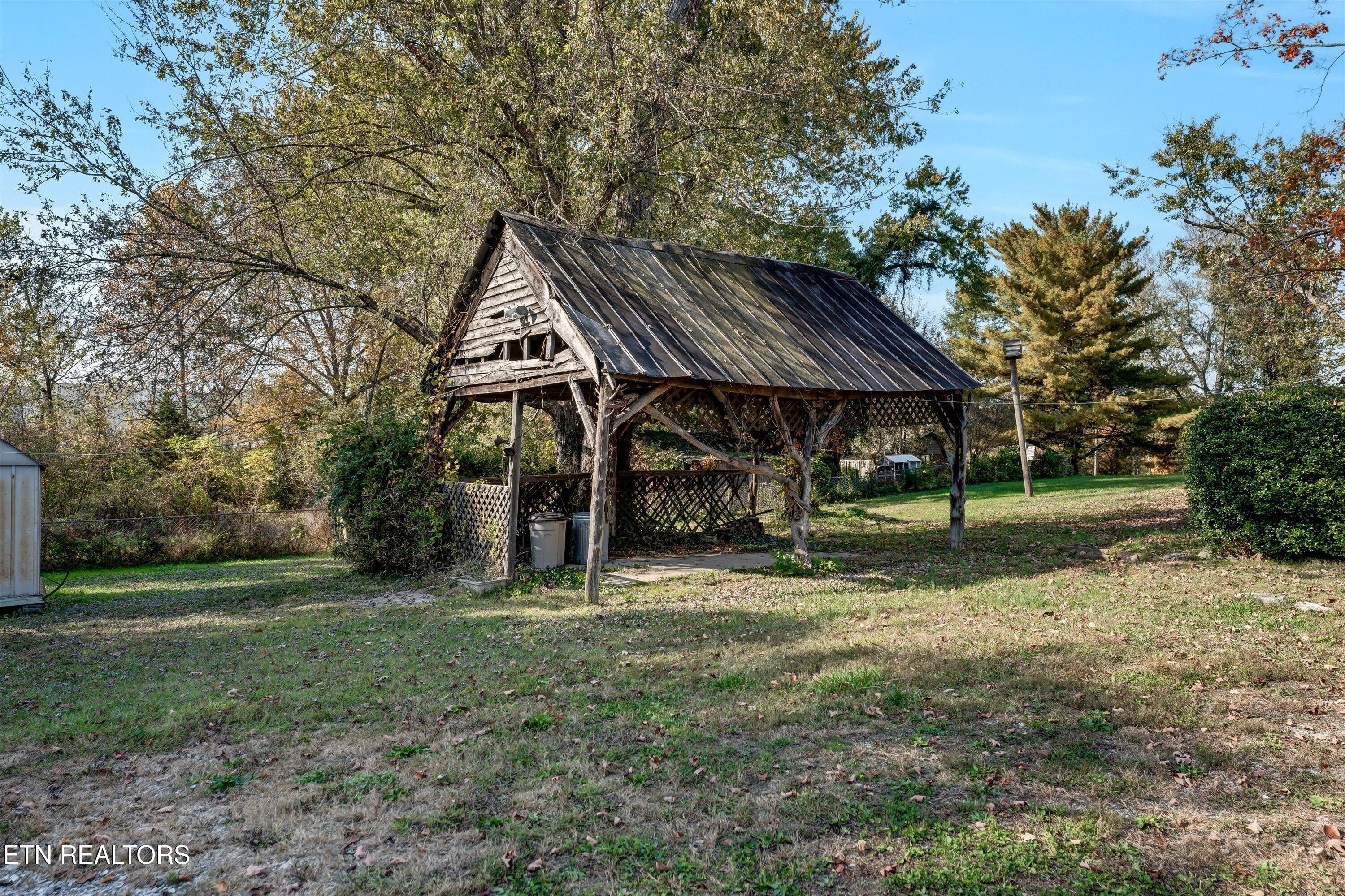 7700 Beaver Ridge Road Knoxville, TN 37931 - Photo 29 of 32 Picnic Area