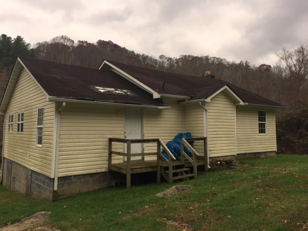 11617 Elm Hill Road Pound, VA 24279 - Photo 2 of 23 Photo 2