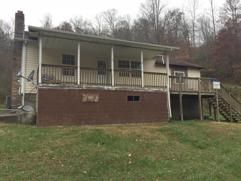 11617 Elm Hill Road Pound, VA 24279 - Photo 4 of 23 Photo 4