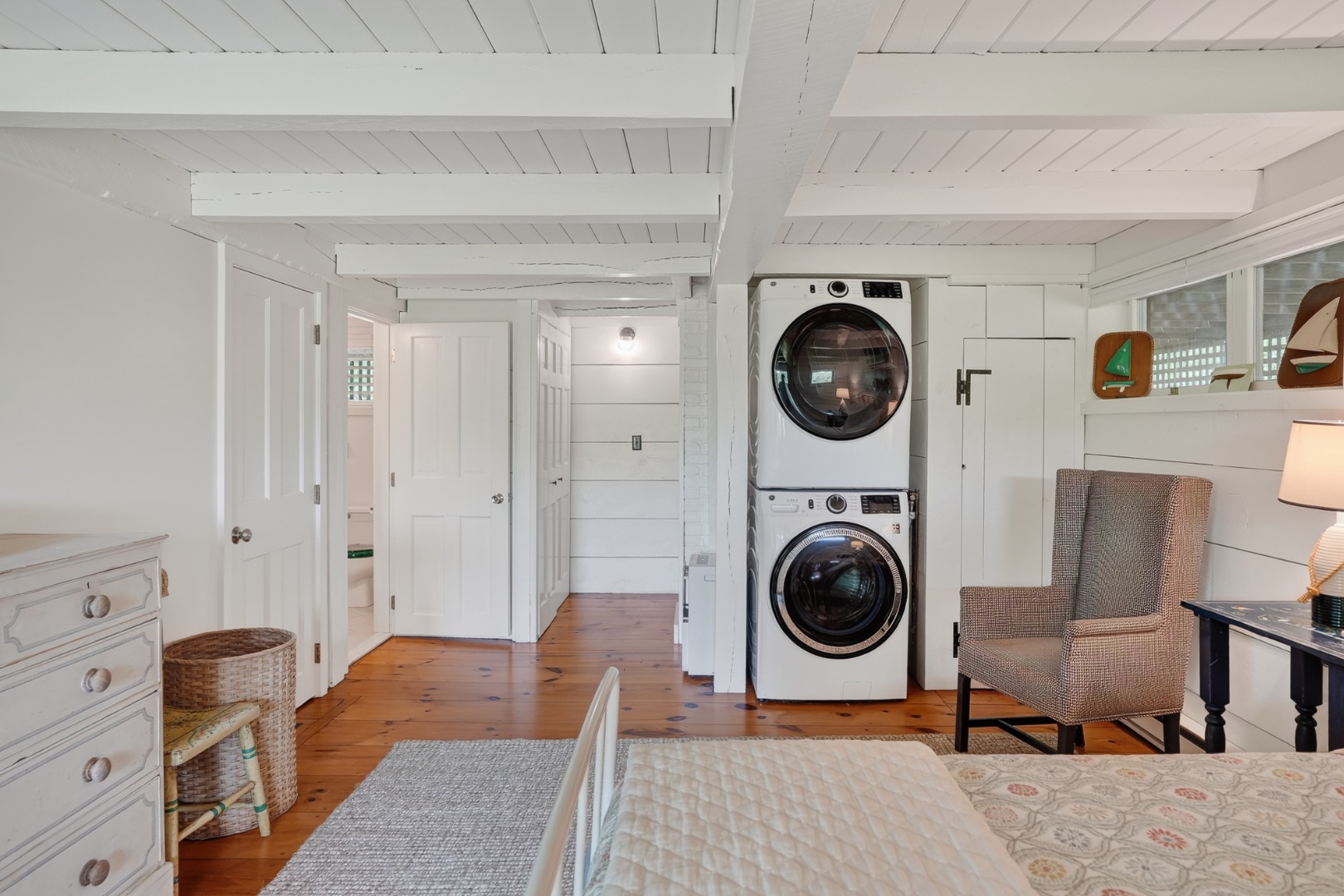 28 Black Point Road Chilmark, MA 02535 - Photo 26 of 56 Lower-level bedroom with en suite bath.