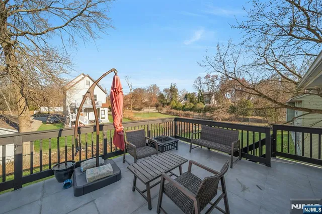 $550,000 | 147 Pine Avenue, New Milford, NJ 07646