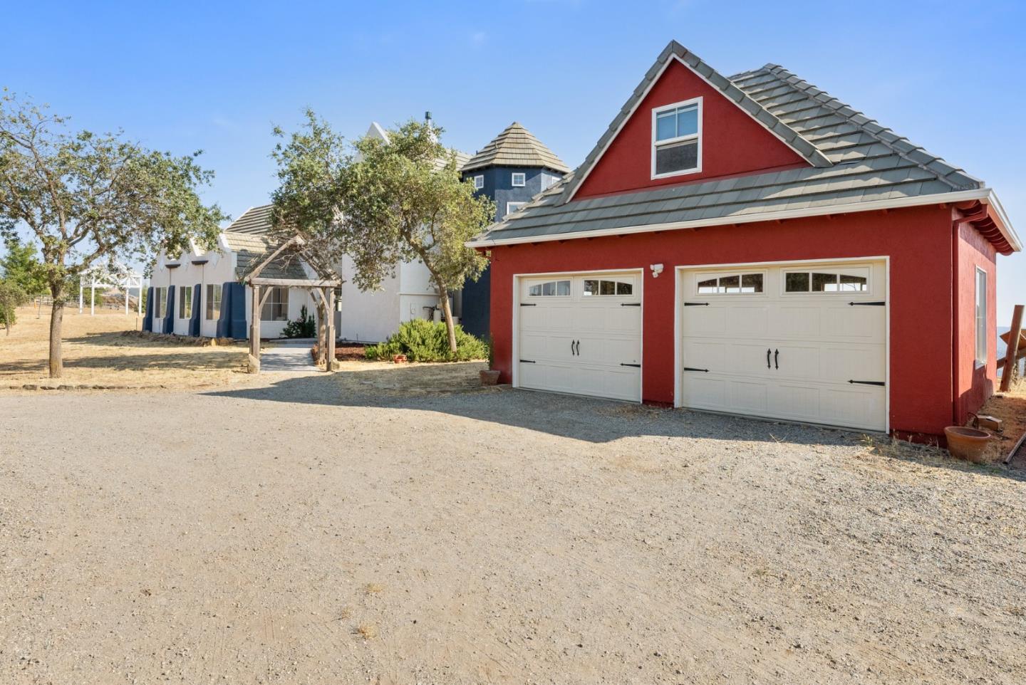 16650 Finley Ridge Road Morgan Hill, CA 95037 - Photo 58 of 85 a front view of a house with a yard