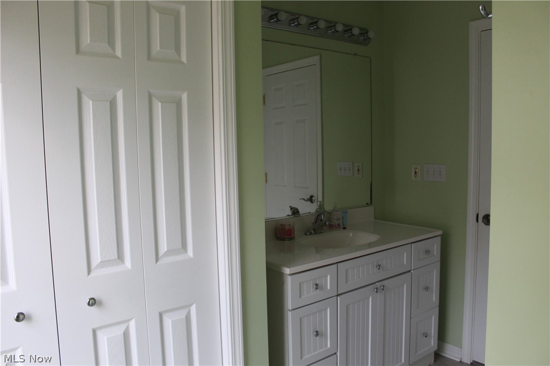 7542 Ruth Street Mentor, OH 44060 - Photo 30 of 35