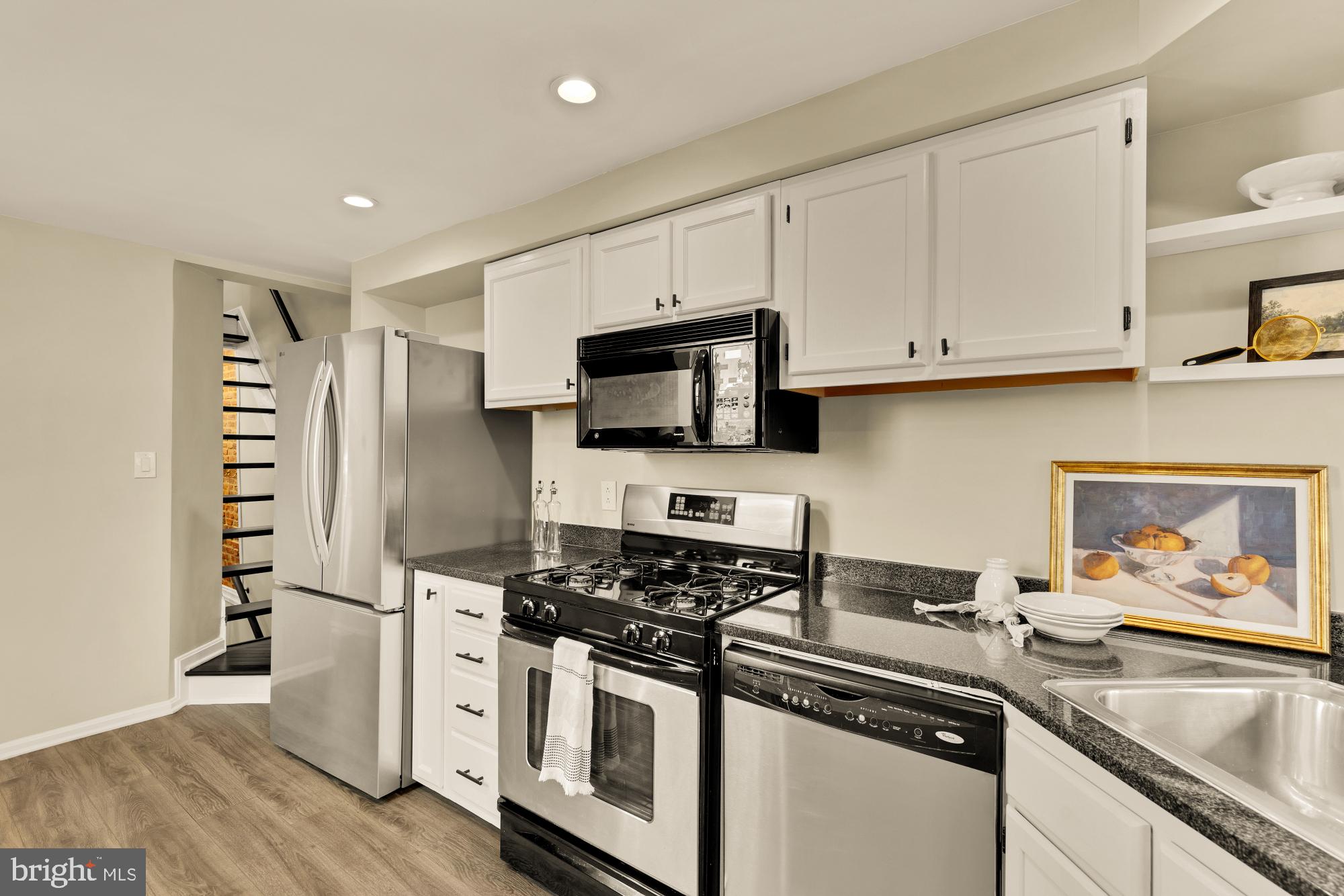 1100 Riverside Avenue Baltimore, MD 21230 - Photo 6 of 24