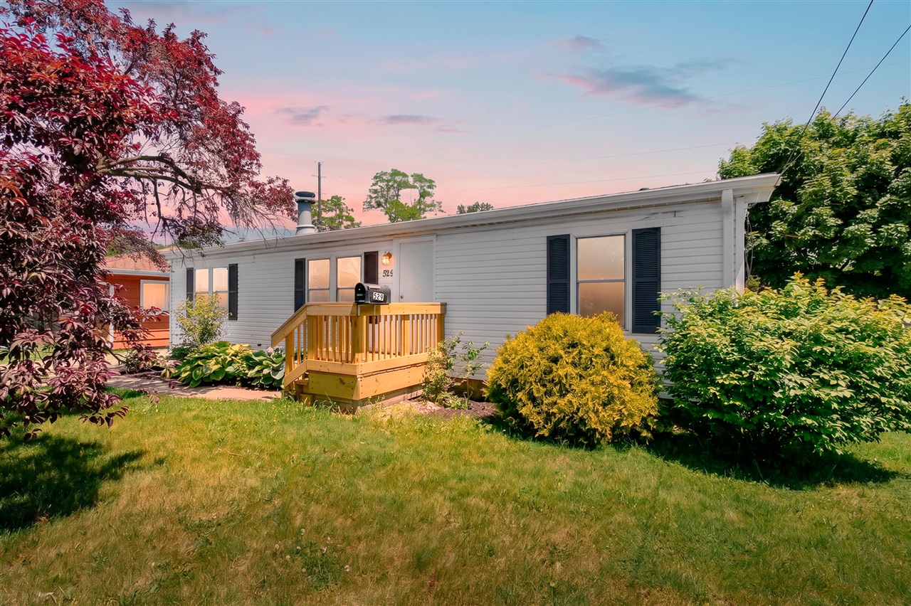 529 Riverside Drive Battle Creek, MI 49015 - Photo 1 of 42