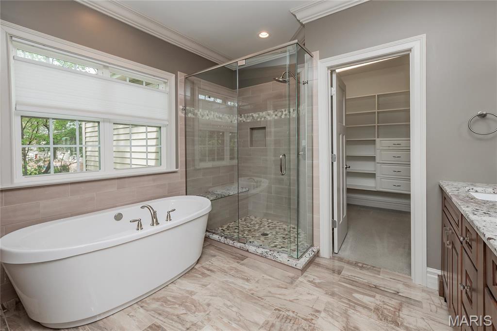 15248 Clayton Road Ballwin, MO 63011 - Photo 24 of 49 Gallery Image 24