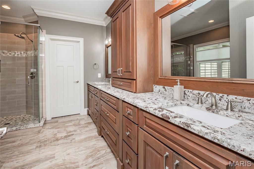 15248 Clayton Road Ballwin, MO 63011 - Photo 25 of 49 Gallery Image 25