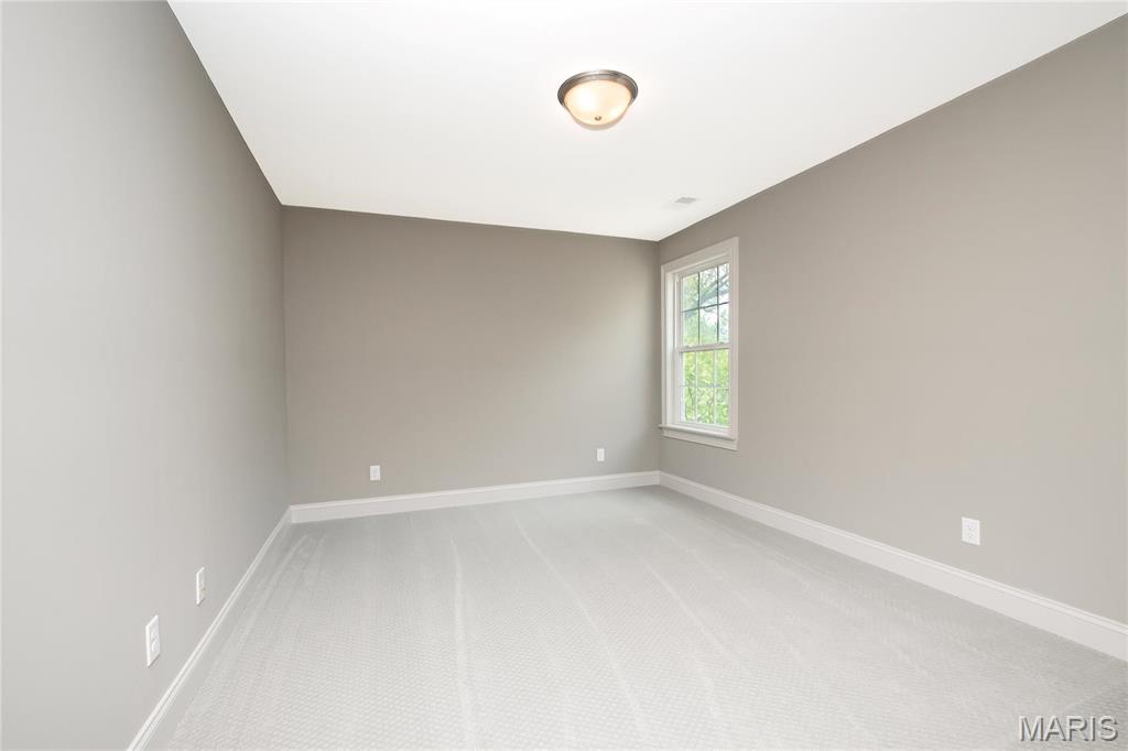 15248 Clayton Road Ballwin, MO 63011 - Photo 30 of 49 Gallery Image 30
