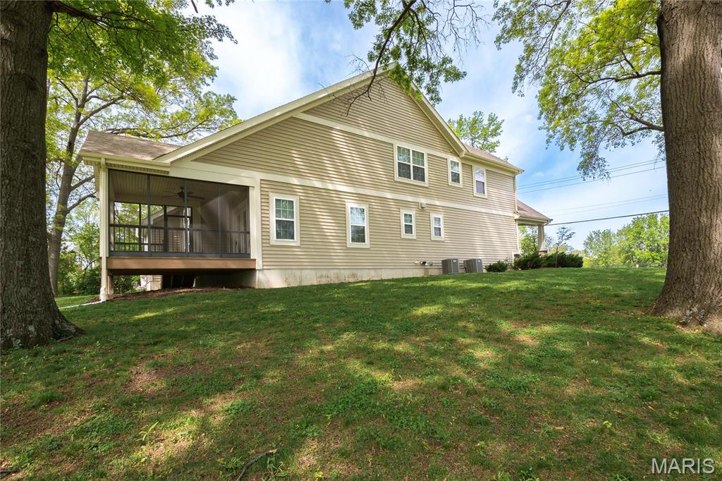 15248 Clayton Road Ballwin, MO 63011 - Photo 45 of 49 Gallery Image 45