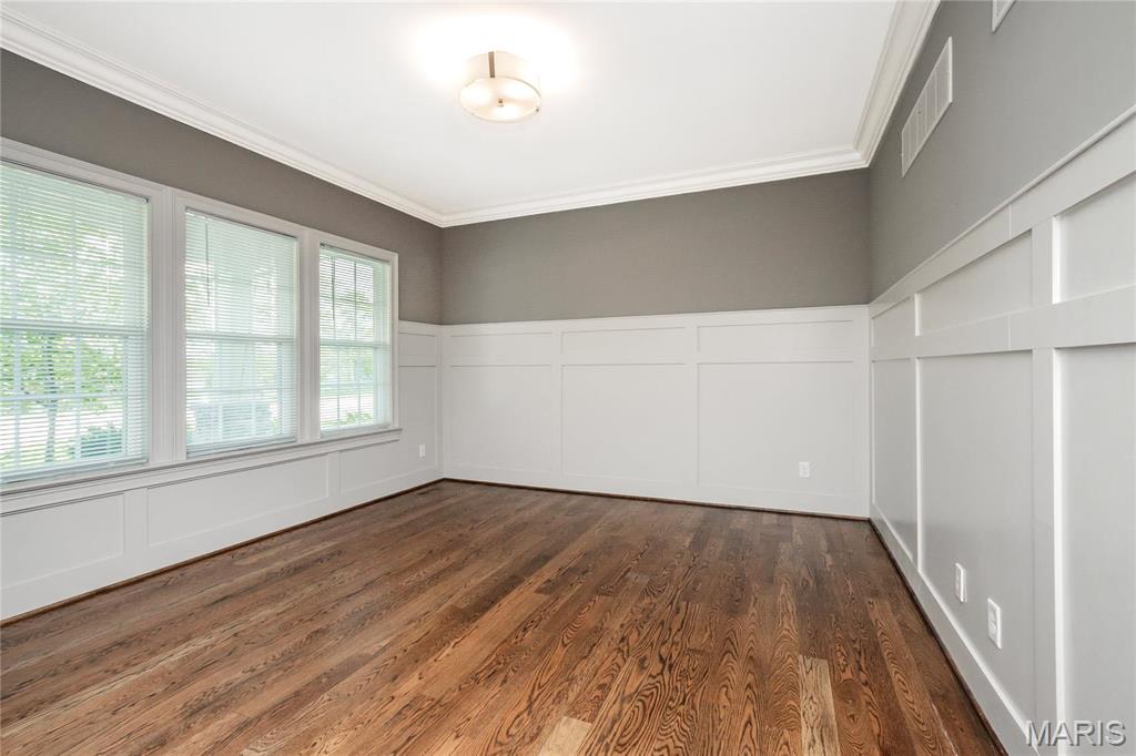 15248 Clayton Road Ballwin, MO 63011 - Photo 8 of 49 Gallery Image 8