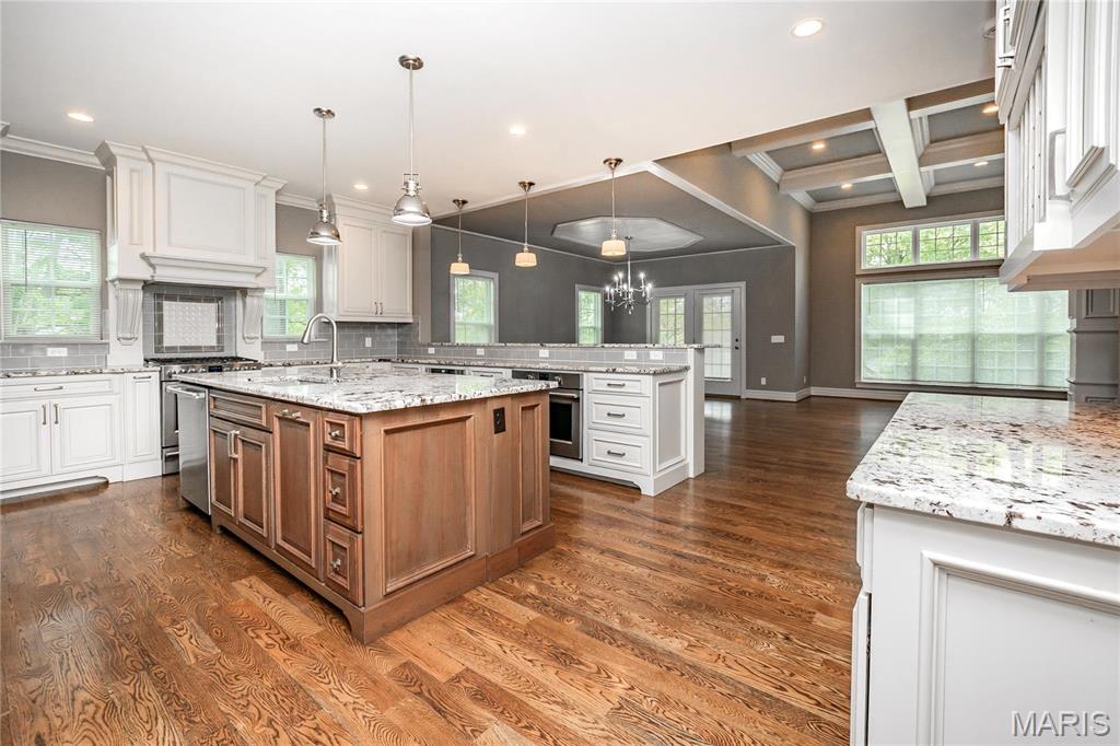 15248 Clayton Road Ballwin, MO 63011 - Photo 9 of 49 Gallery Image 9