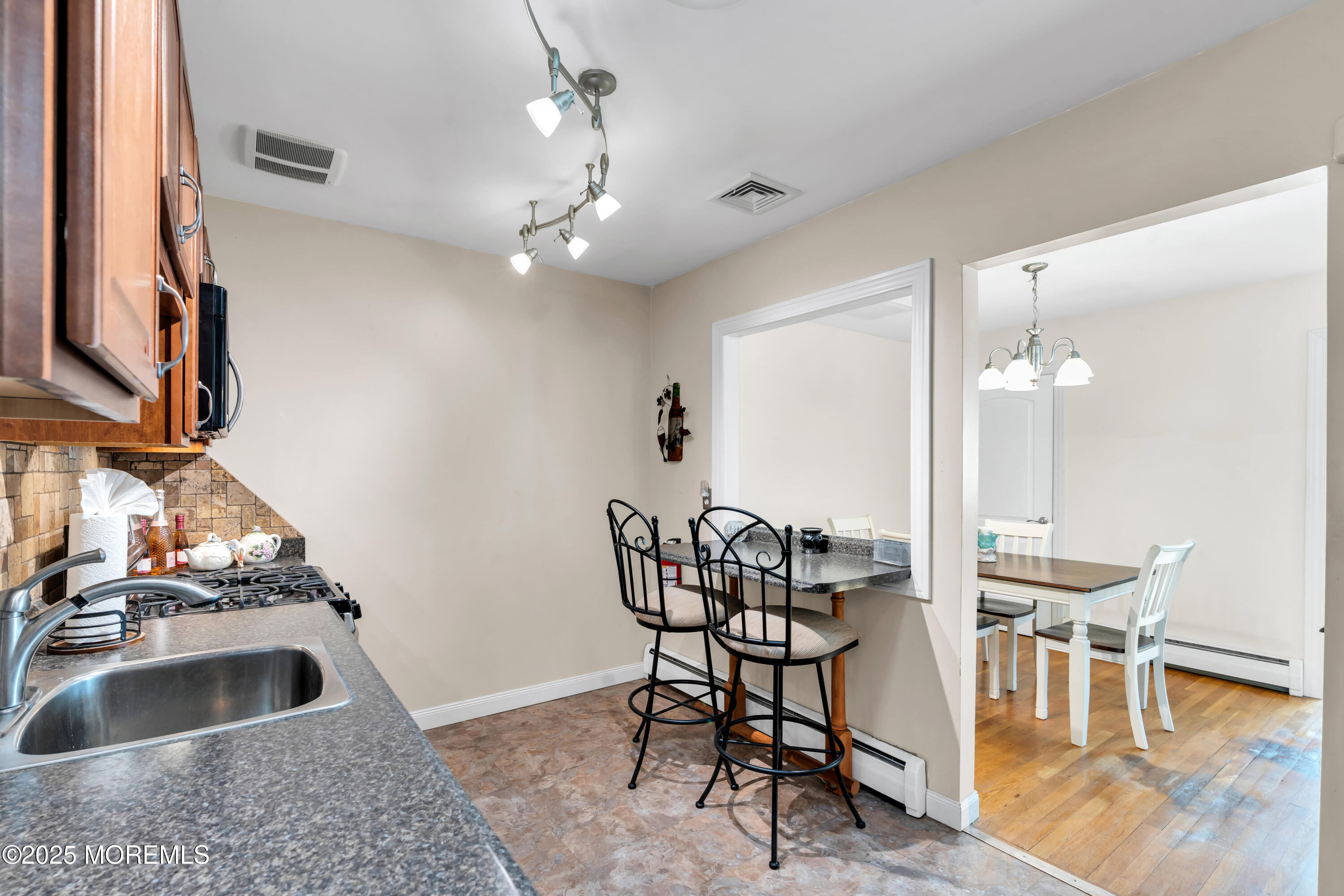 27 Cardinal Street, Unit B Manchester Township, NJ 08759 - Photo 11 of 18 020_dsc00612_912