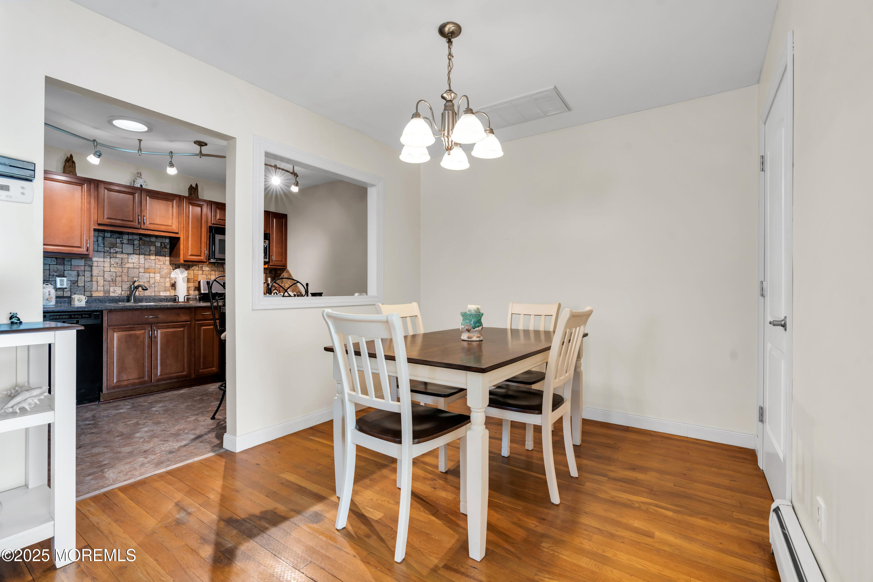 27 Cardinal Street, Unit B Manchester Township, NJ 08759 - Photo 5 of 18 010_dsc00562_234