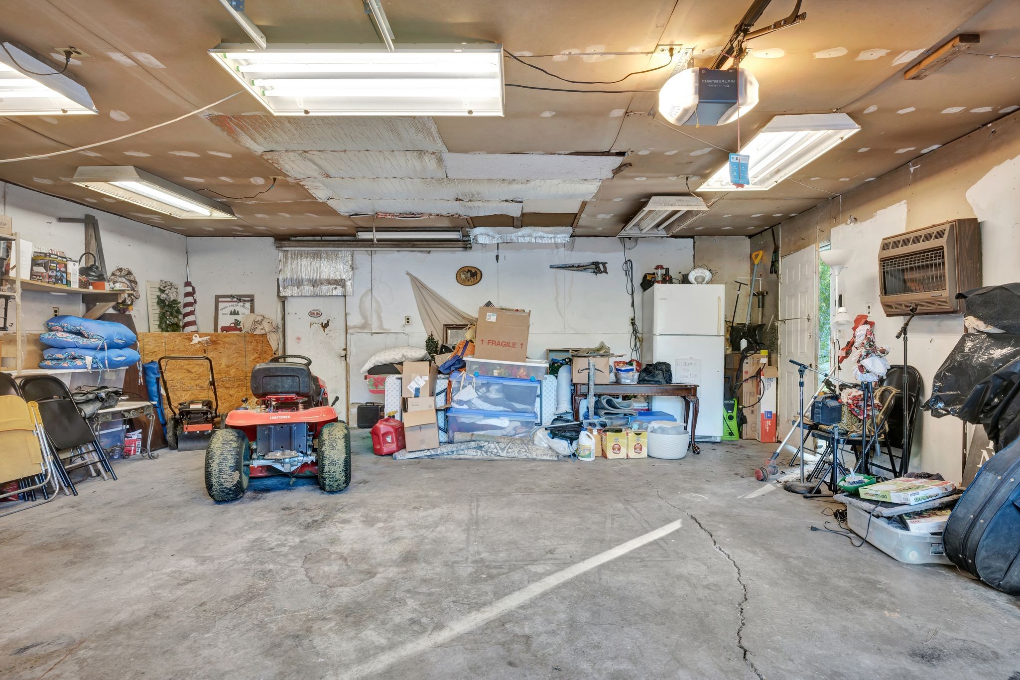 944 Deason Road Dickson, TN 37055 - Photo 27 of 28 a view of parking garage with cars