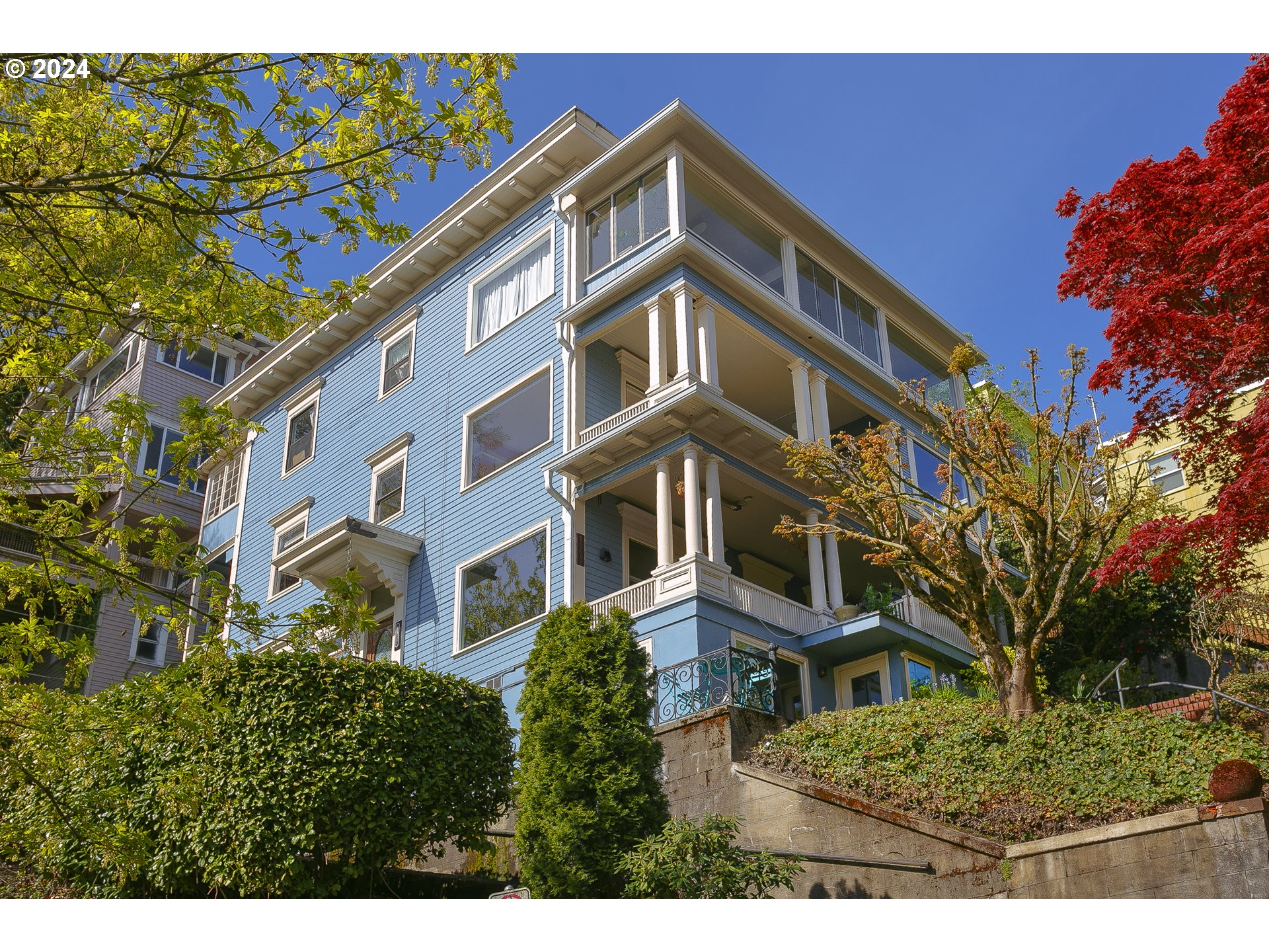 1857 Southwest 16th Avenue Portland, OR 97201 - Photo 3 of 37 Gallery Image 3